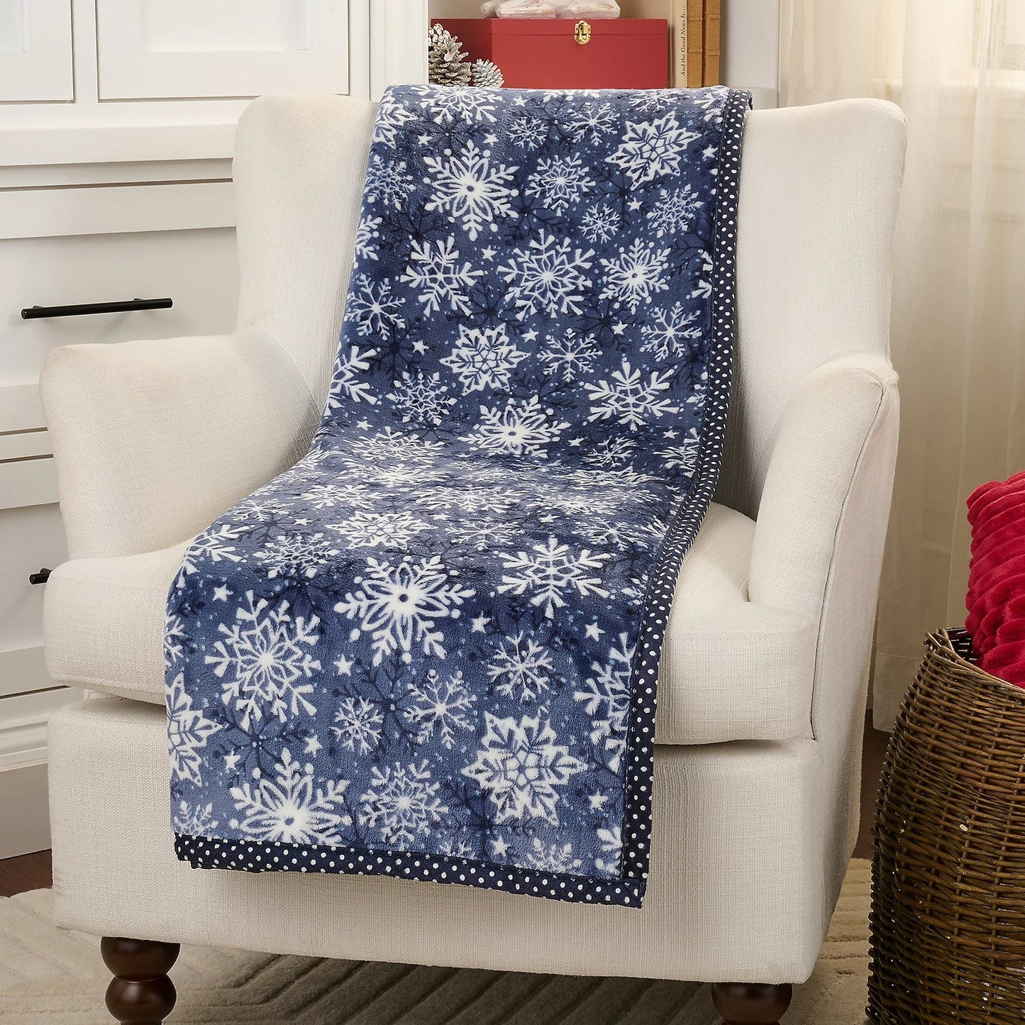 Kringle Express Oversized 60x80 Holiday Printed Throw W/ Trim