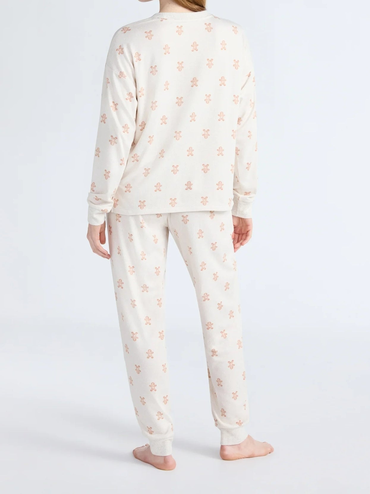 Knit Long Sleeve Top And Joggers Pajama Set